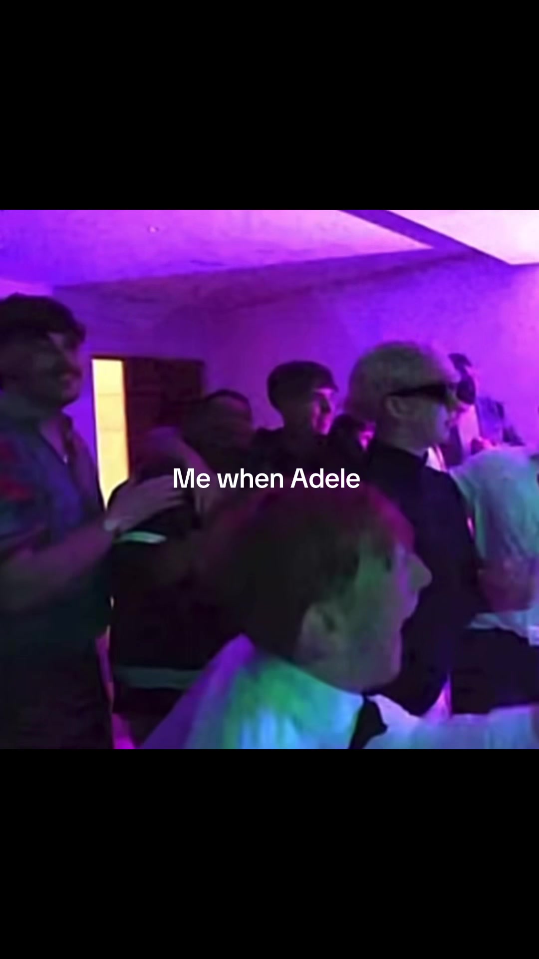 @A D E L E L O V E E R R R R