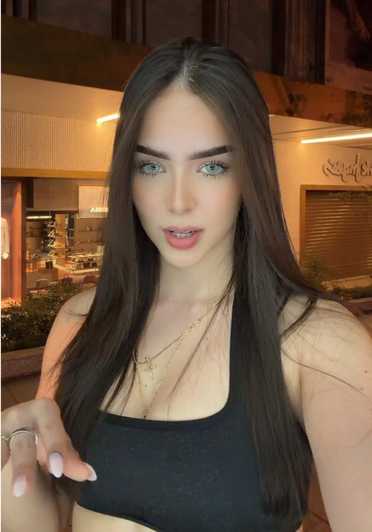 @Sabrina salvatierra👀