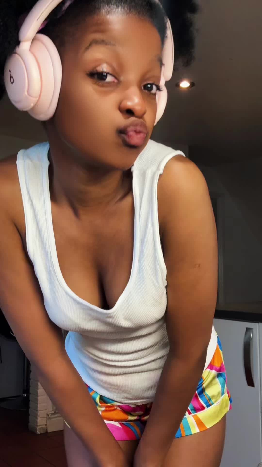 @slimthick_thee_cutie