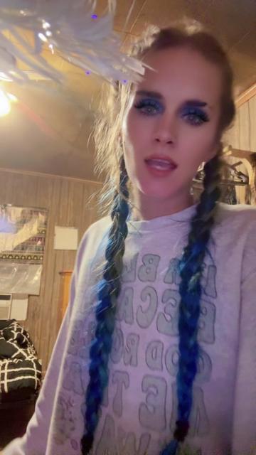 @Ťĩfffäñÿÿÿ! 🖤