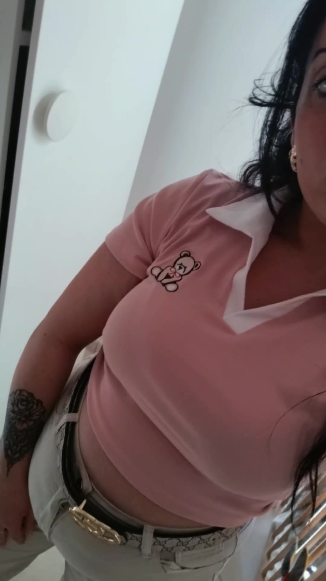 @• Rossella