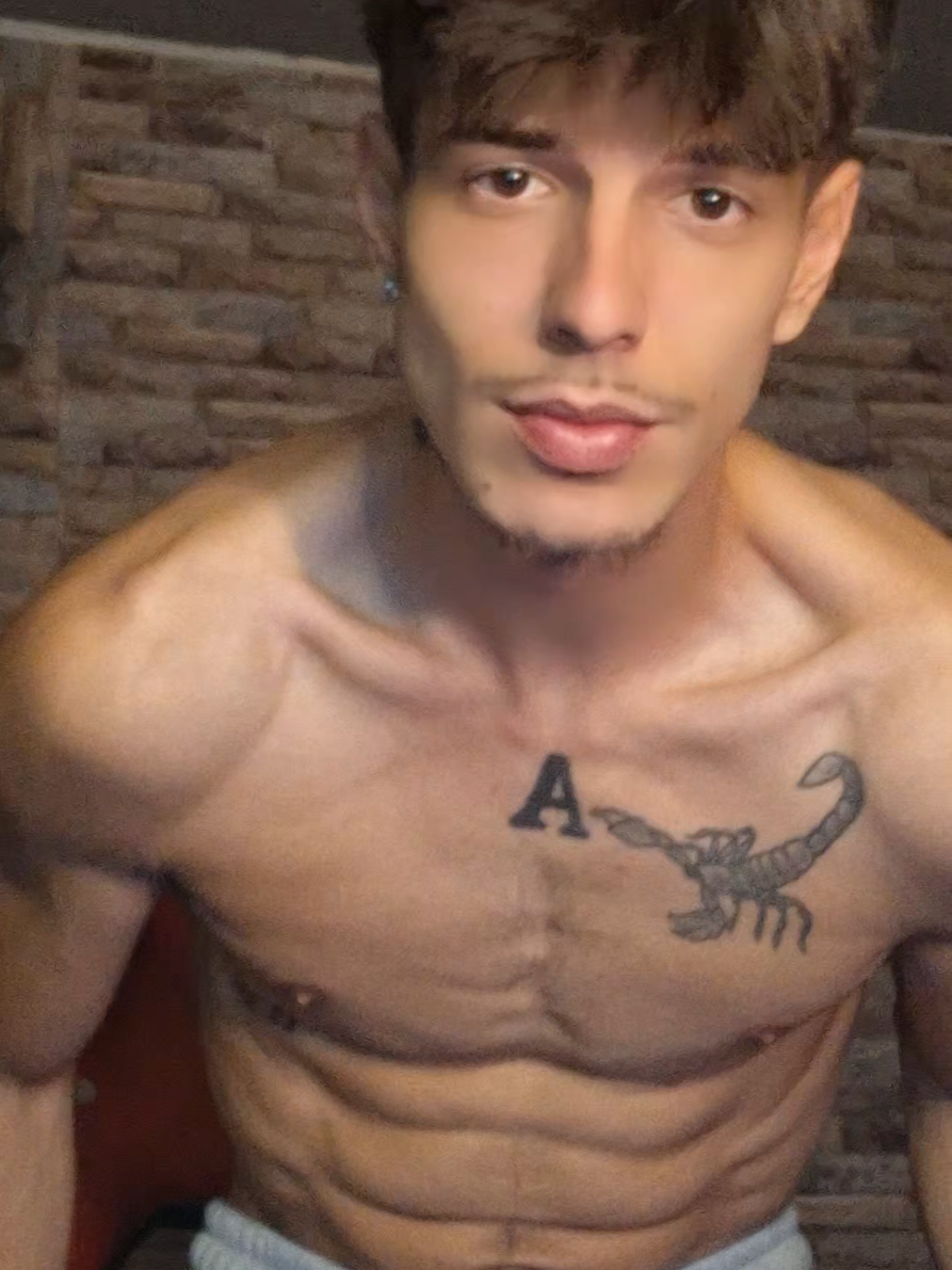 @🦇