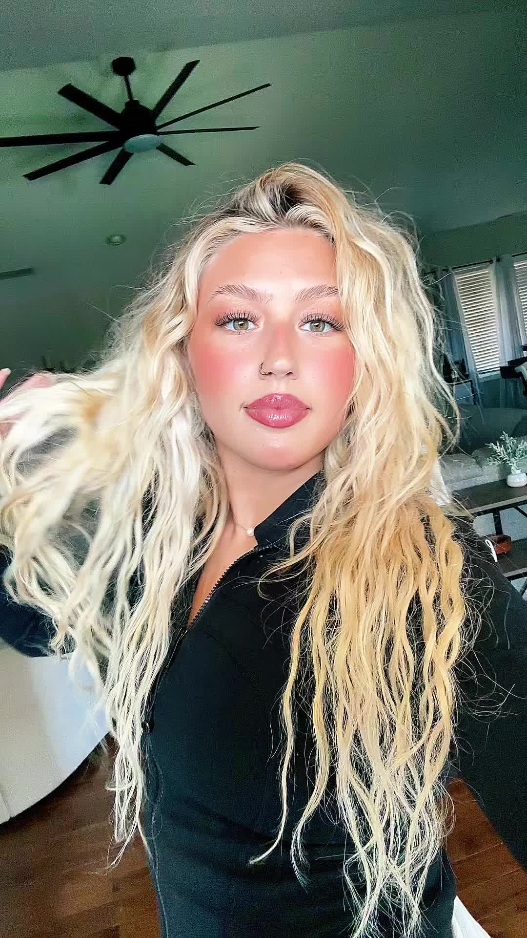 @Ri