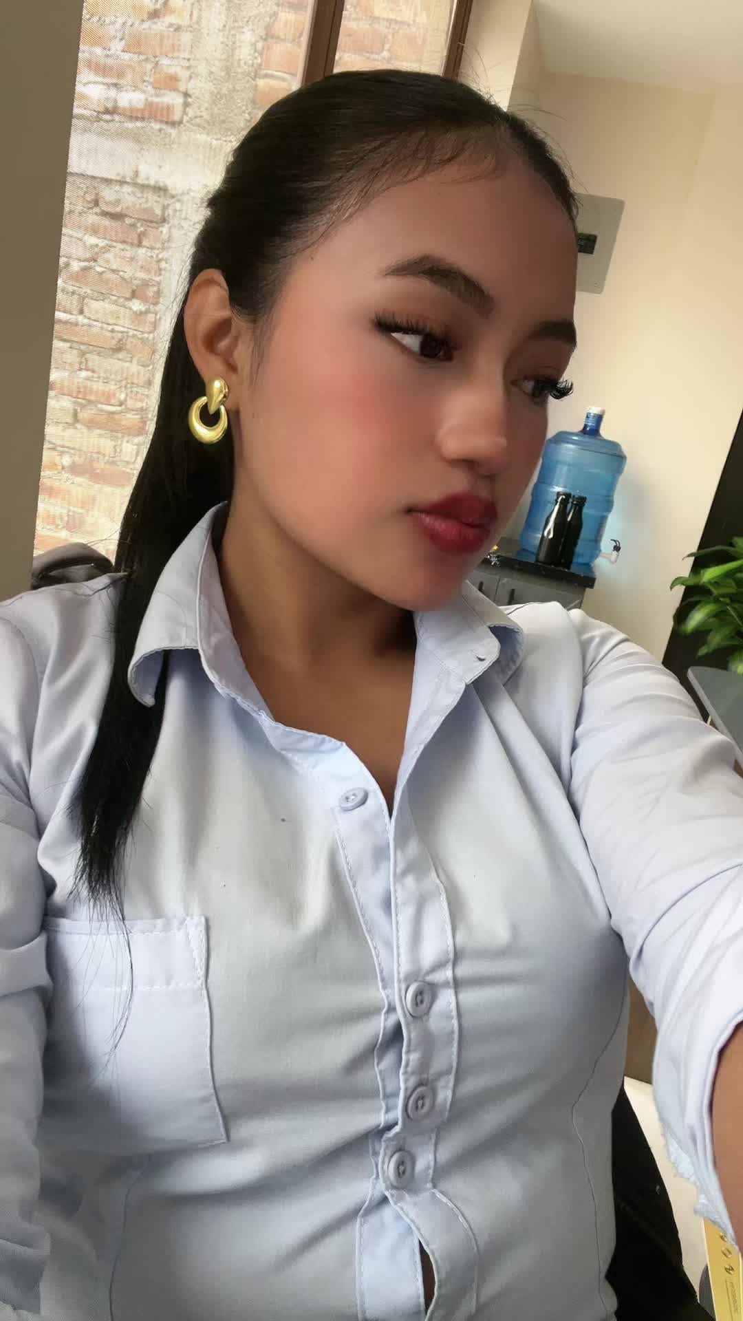 @Aurora👻