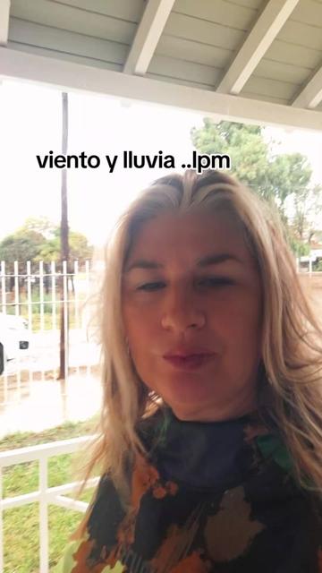 @perlaleonina