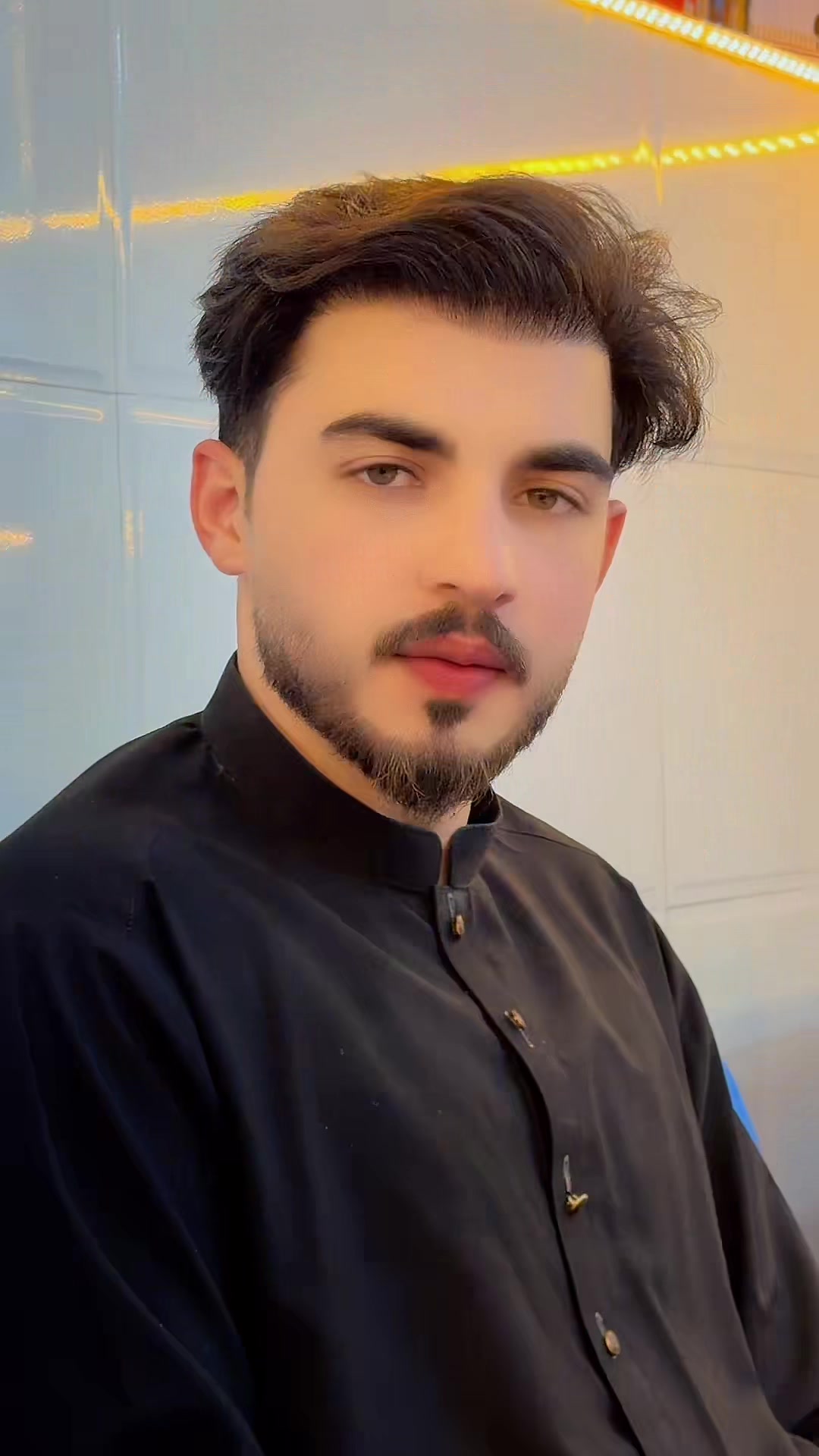 @Aryan khan 🍁🌫️