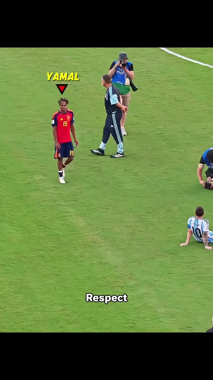 @Fans MESSI ❤️👌👀