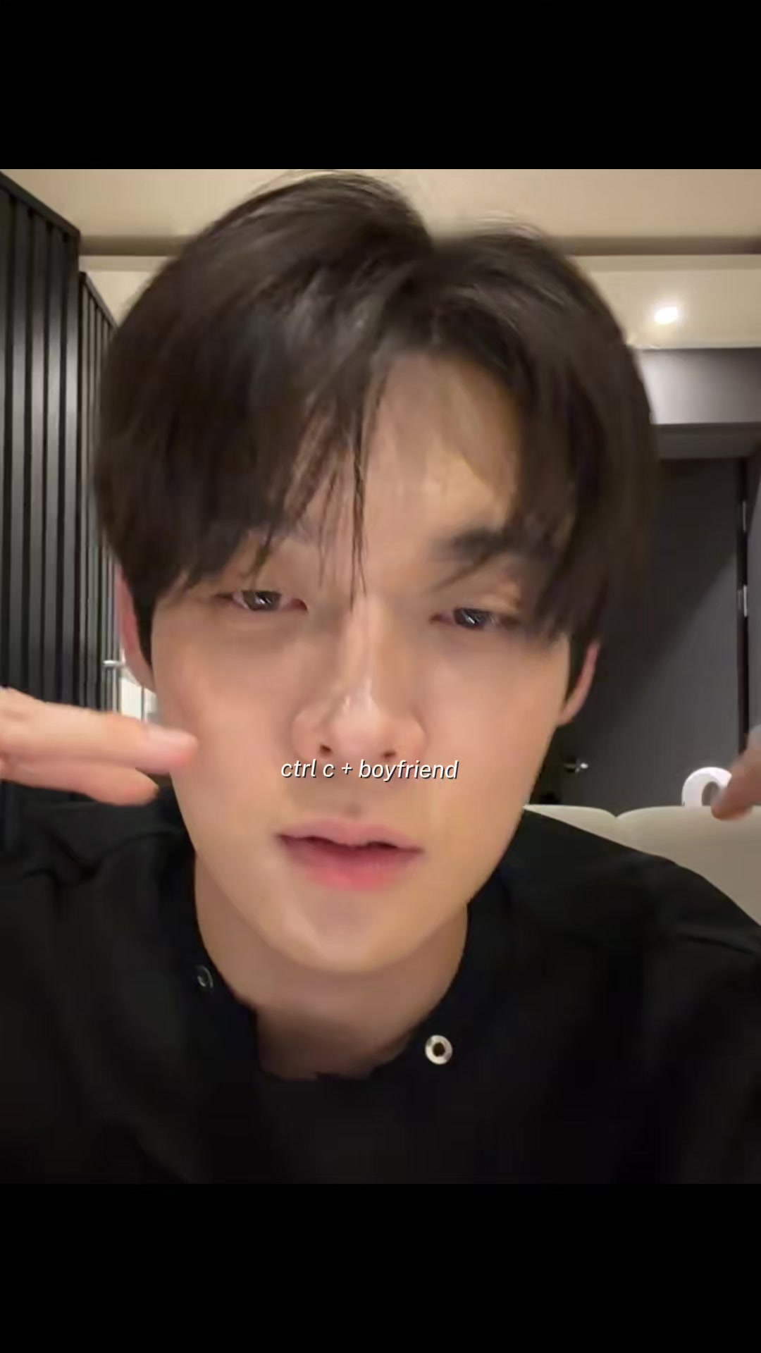 @𝐋 𝐢 𝐨 𝐫 𝐚.
