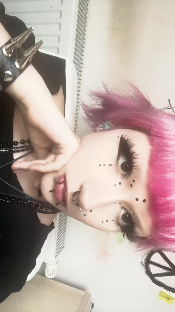 @KOᗰᑭOT ᒍᗩᑭKOᗯY🍎
