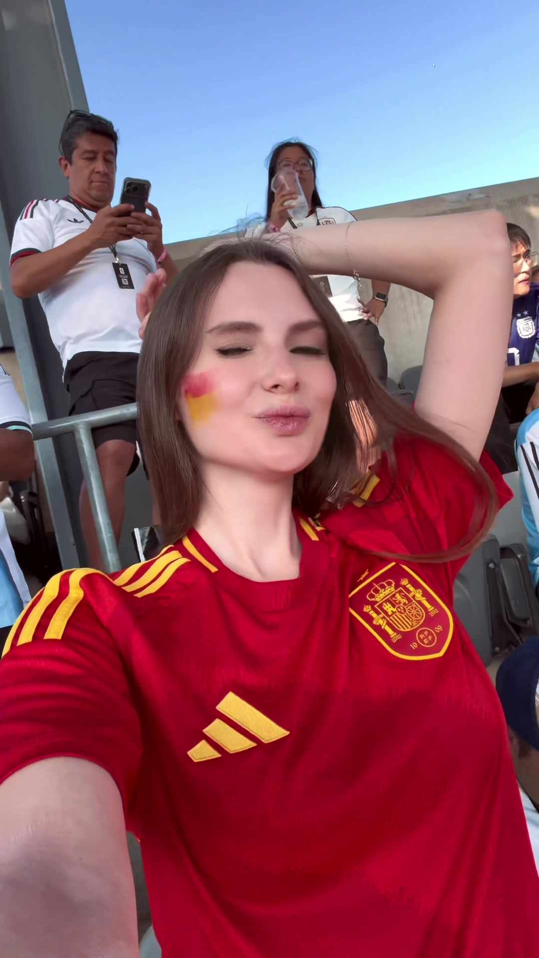 @Laneksa