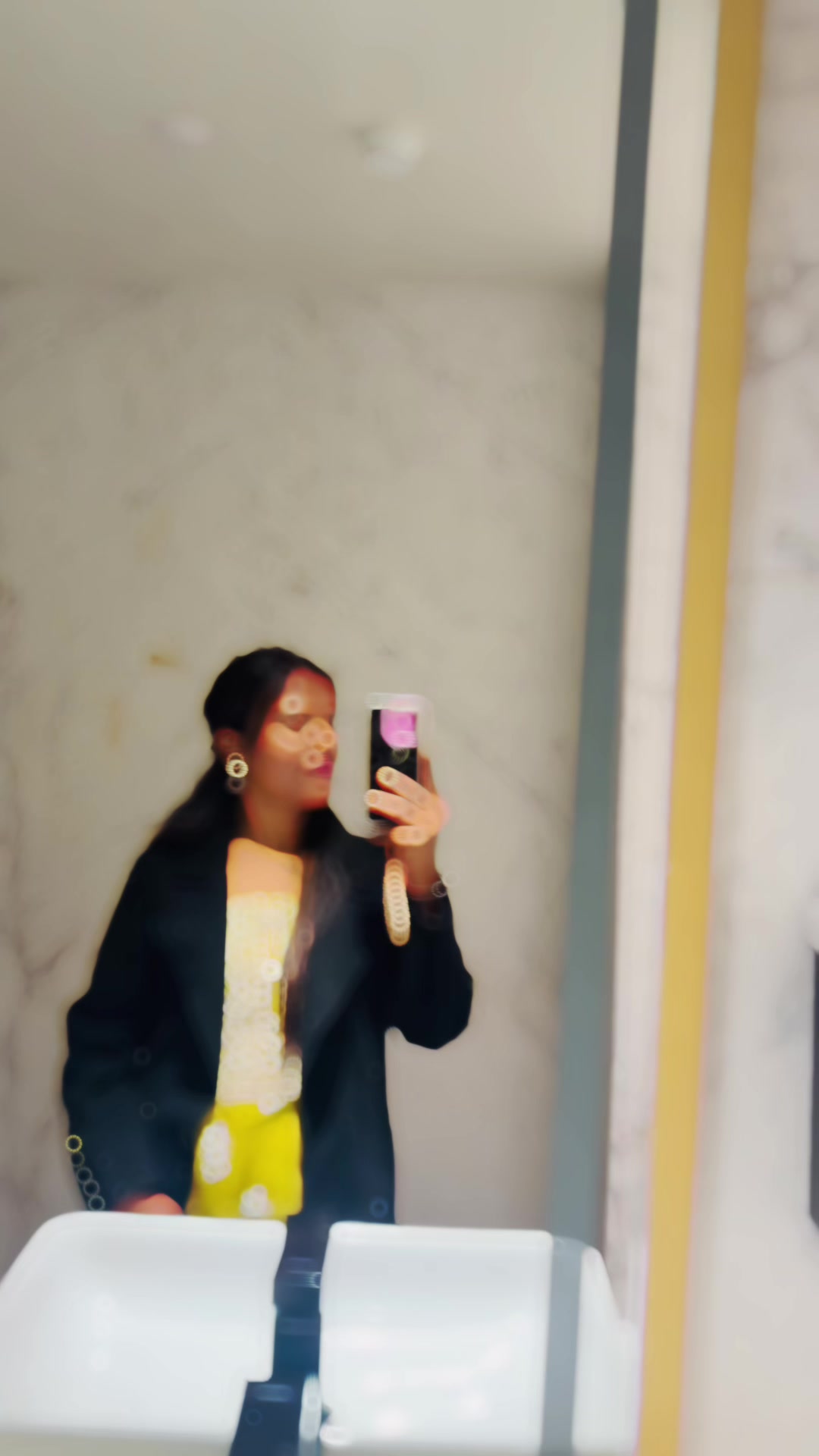 @ANJU MAHATO 🦋🕊️