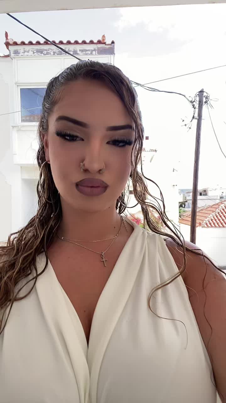 @𝒩