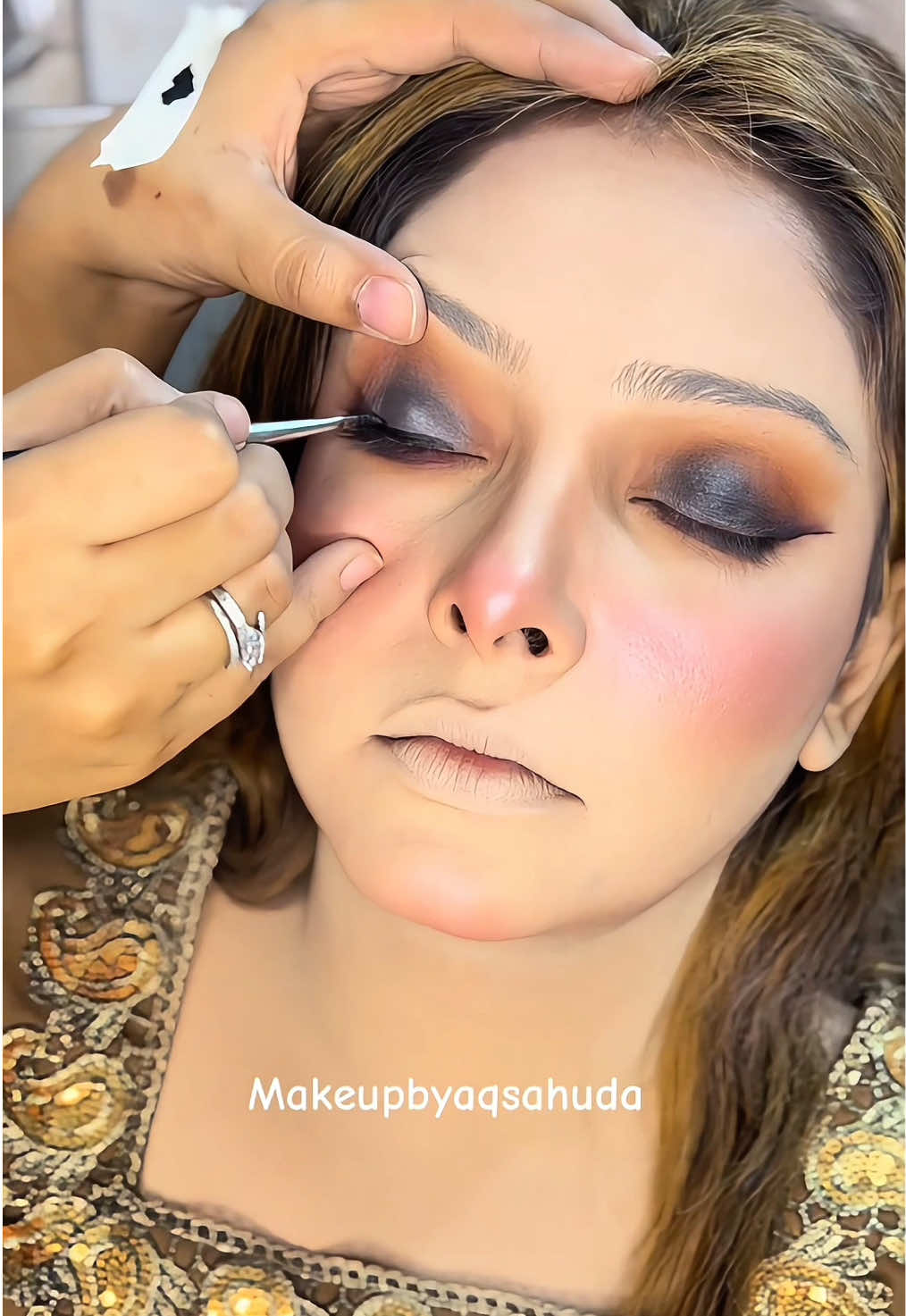 @Makeupbyaqsahuda