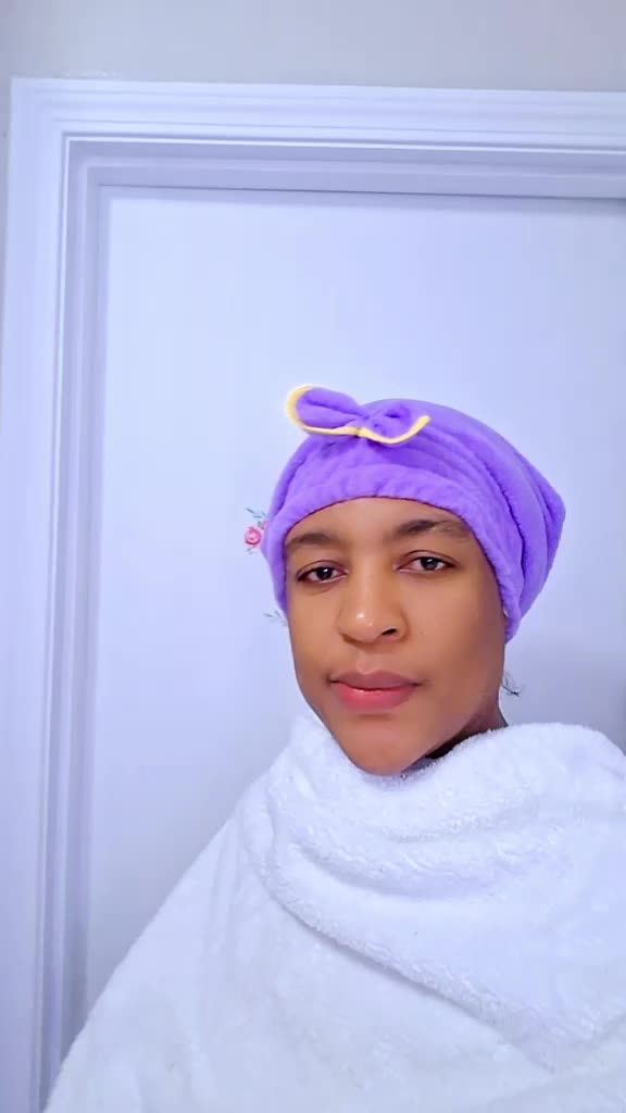 @Elise12