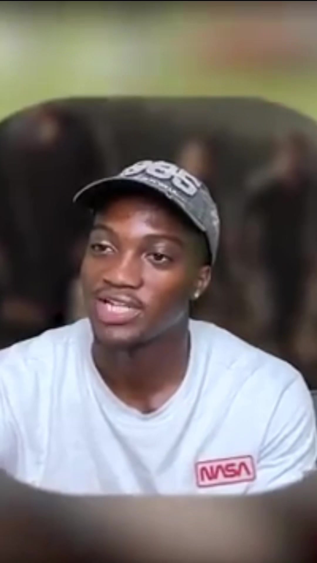 @Akinreacts