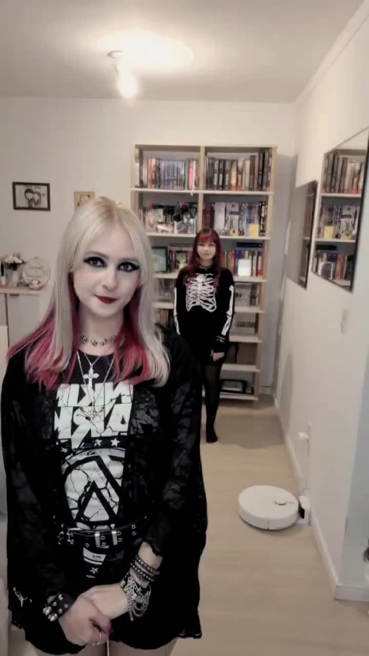@bebel ☭ | coven da claudia