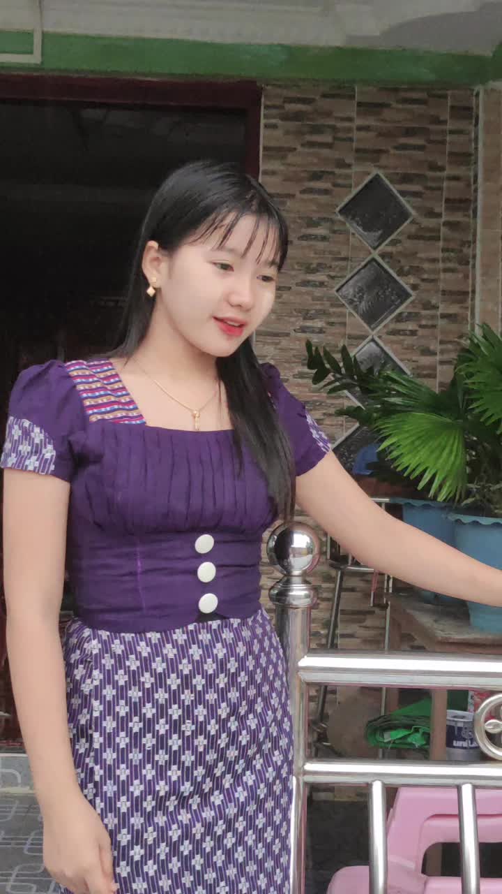 @💫🌻နှင်းနှင်းလှိုင်🌻💫
