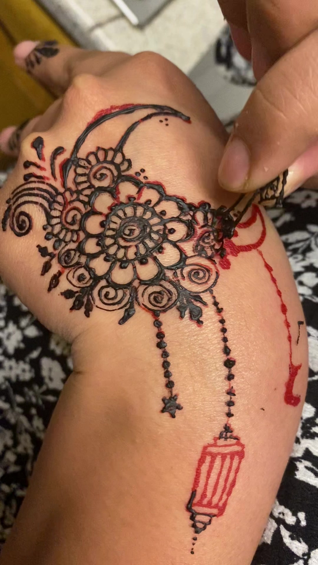 @mehendibyayeshaa