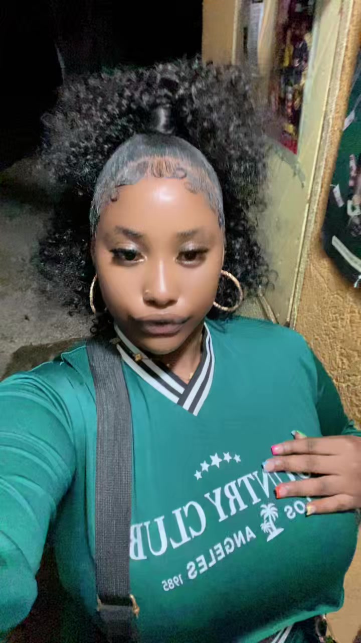 @Pretty face sham🥰💞