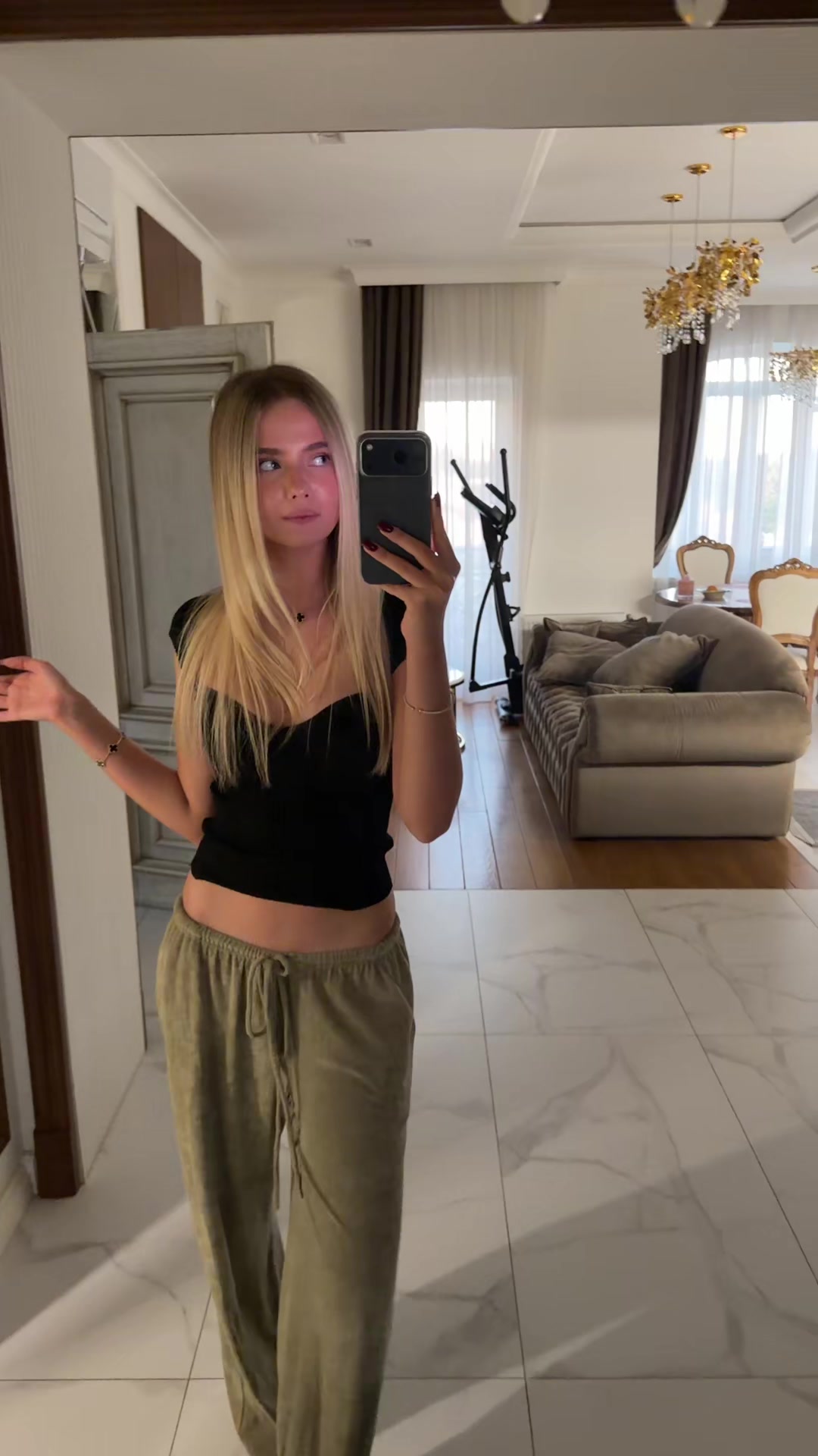 @vimollly