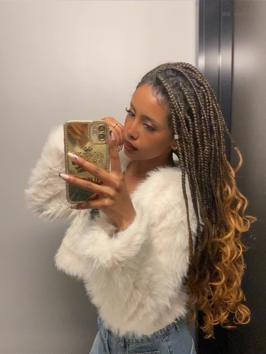 @👸🏽