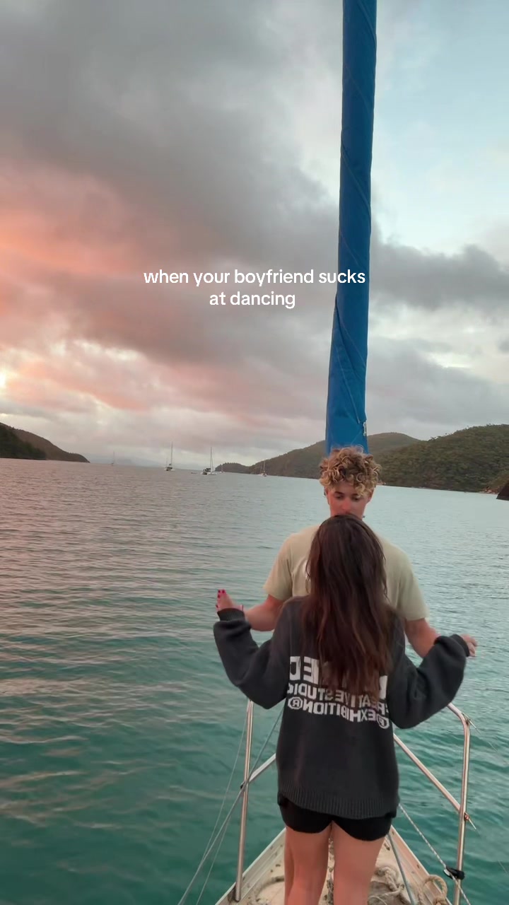 @𝐕𝐚𝐧𝐞𝐲 | travel & UGC