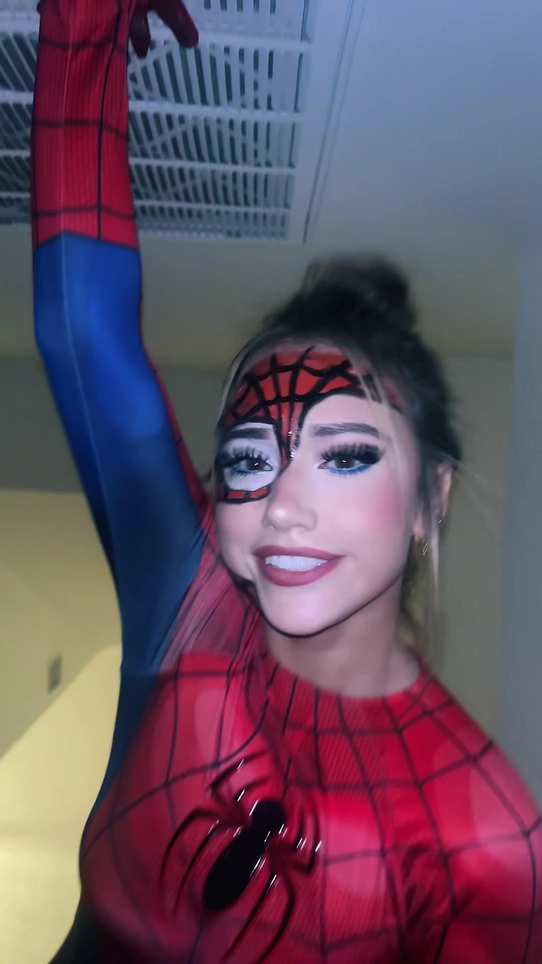 @mena.lux.delamatyr