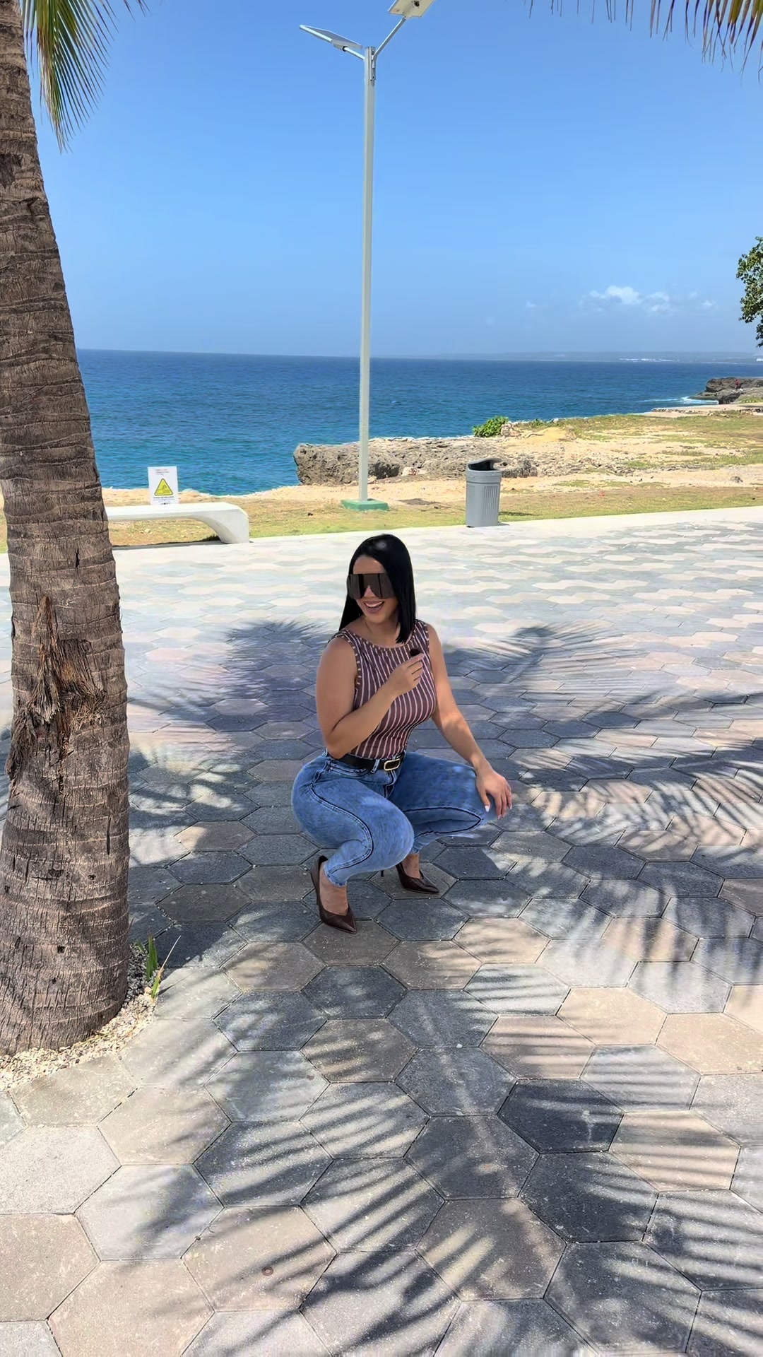 @lipojeans