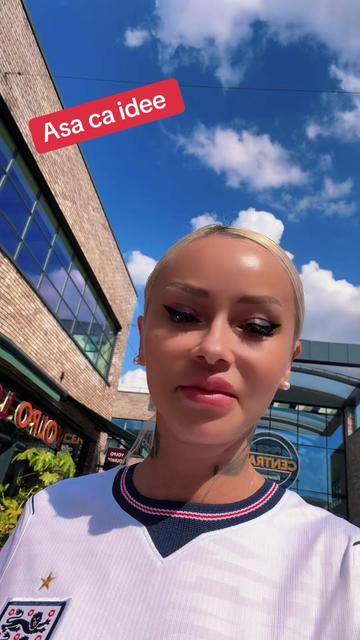 @RAMONA 🇷🇴 ♑️