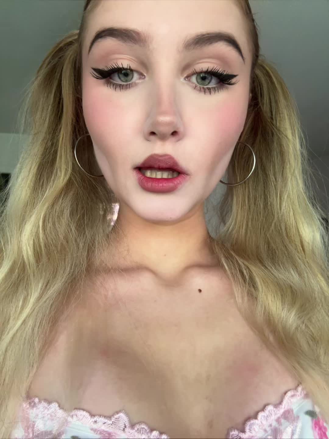 @𝐌 ❦