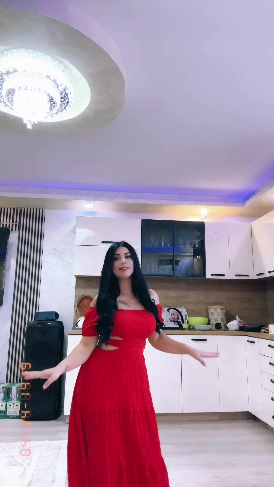 @Ани..🖤🐆