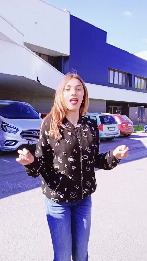 @Kikuska Kika