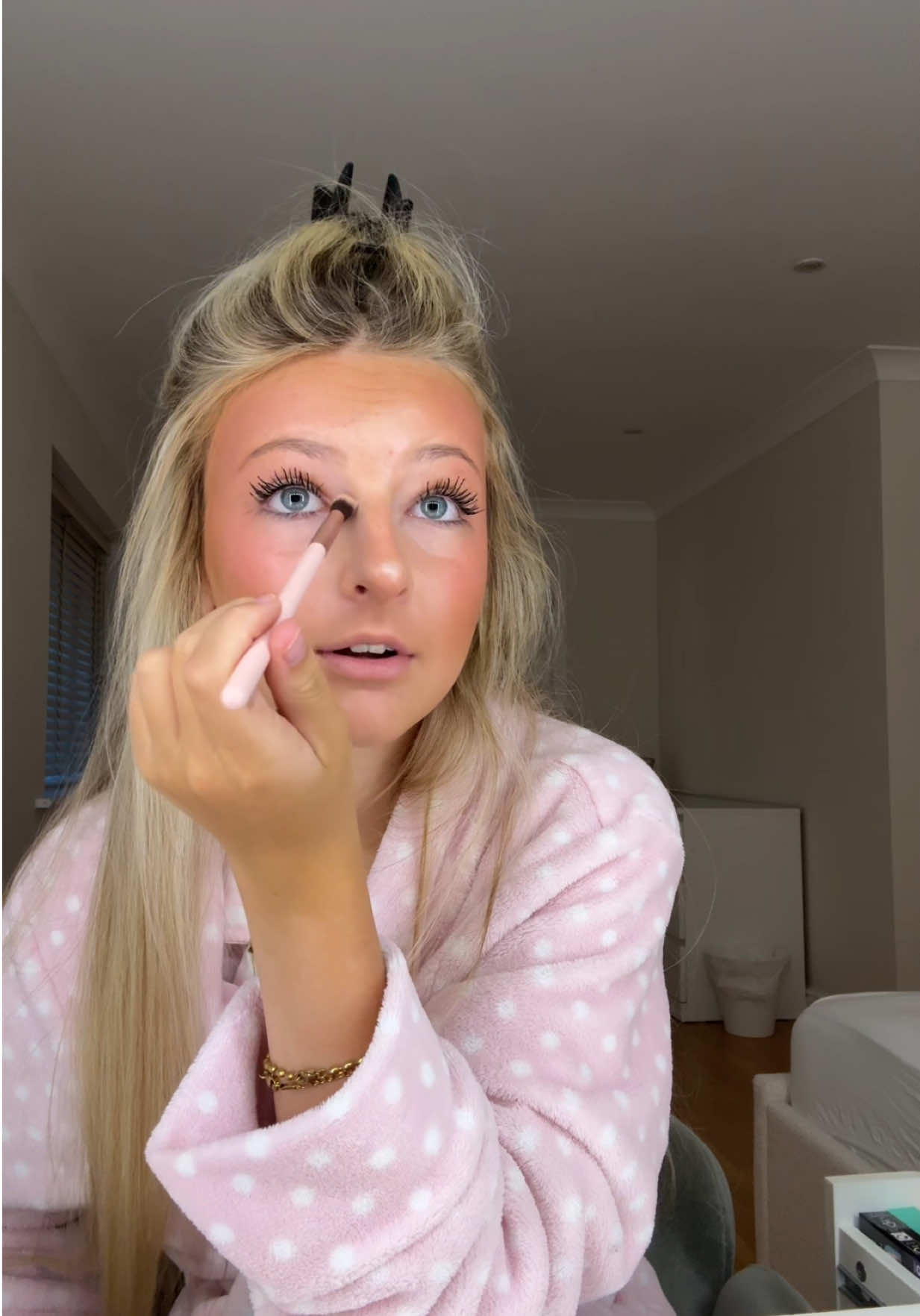 @𝐞𝐥𝐥𝐚 𝐣𝐚𝐝𝐞