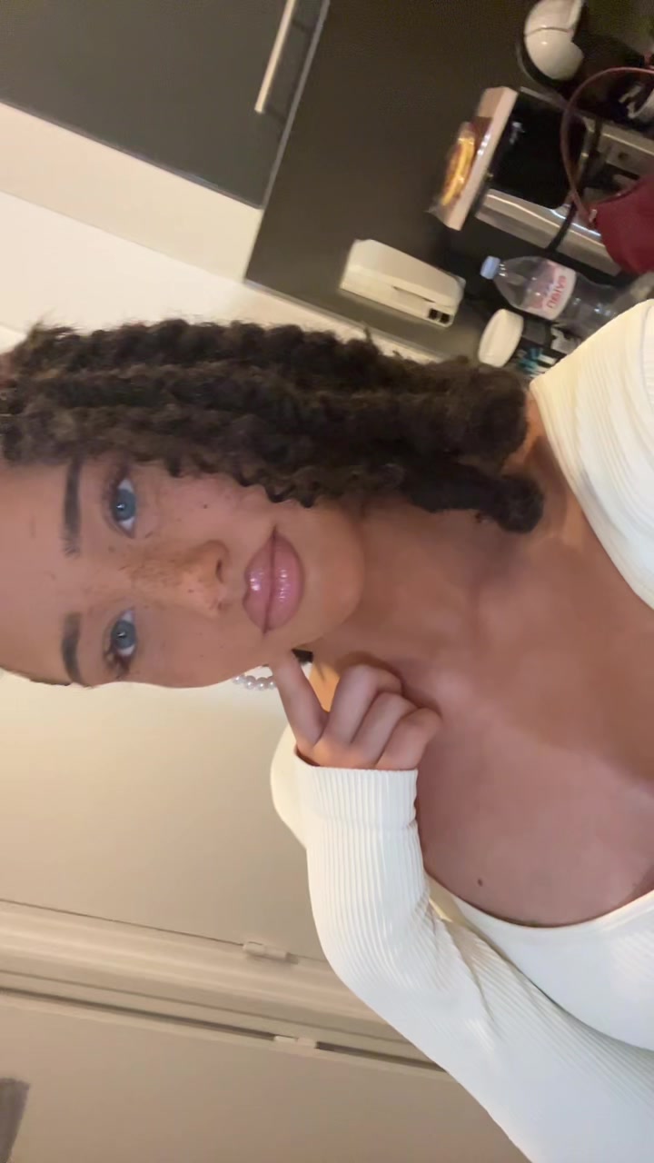 @_ouna_