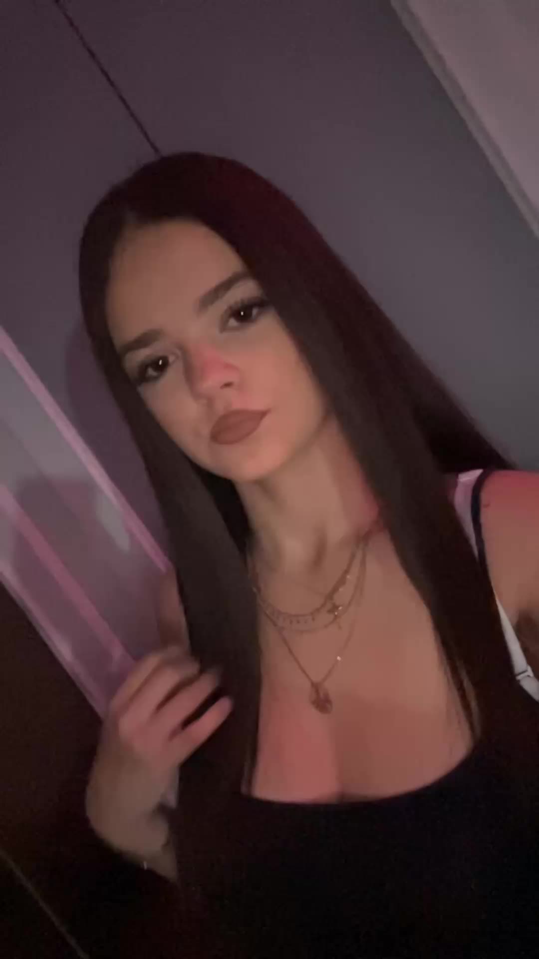 @️