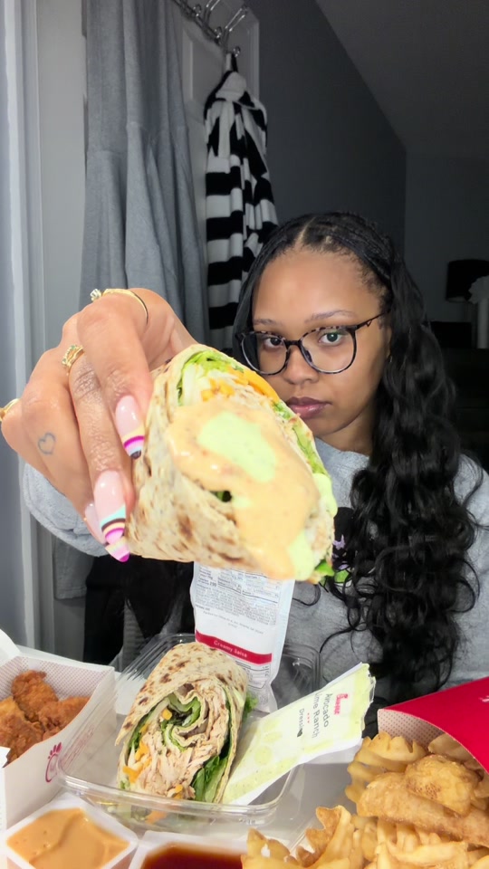 @jade🧚🏽&zwj;♂️🥪🍟🌯