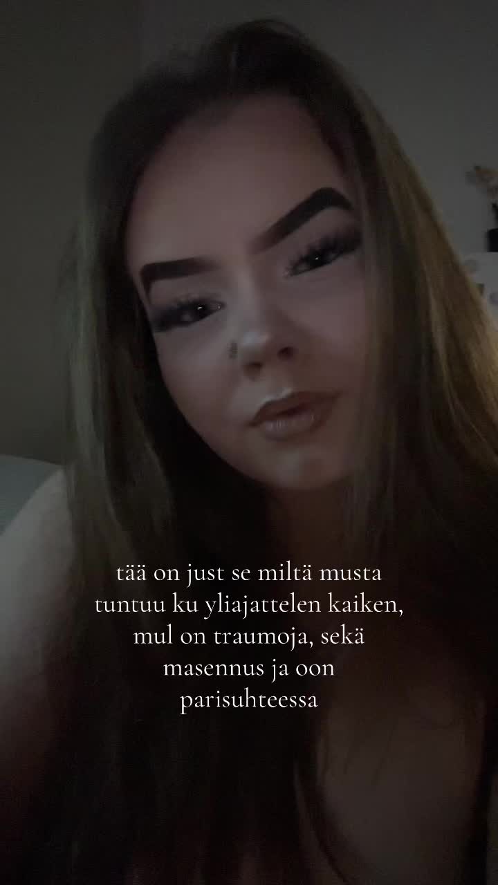@𝑆𝑜𝑓𝑖𝑎🐰🩷🌸