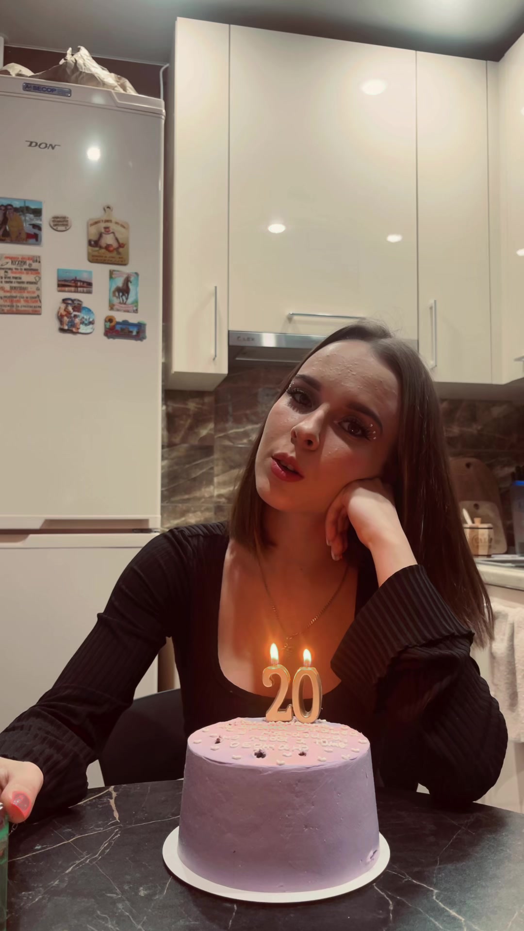 @_s_a_s_h_u_l_y_a_17