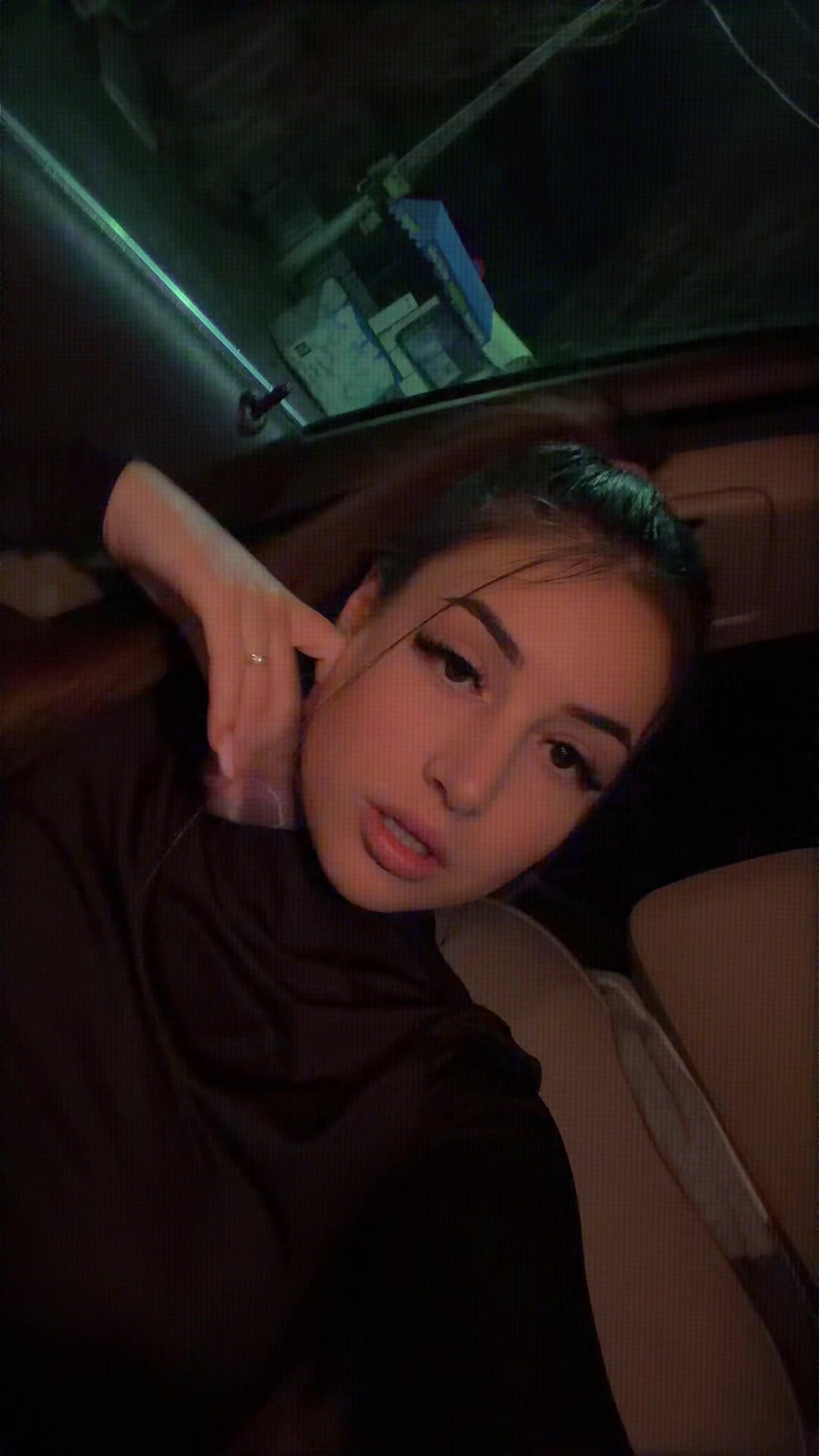 @Violeta