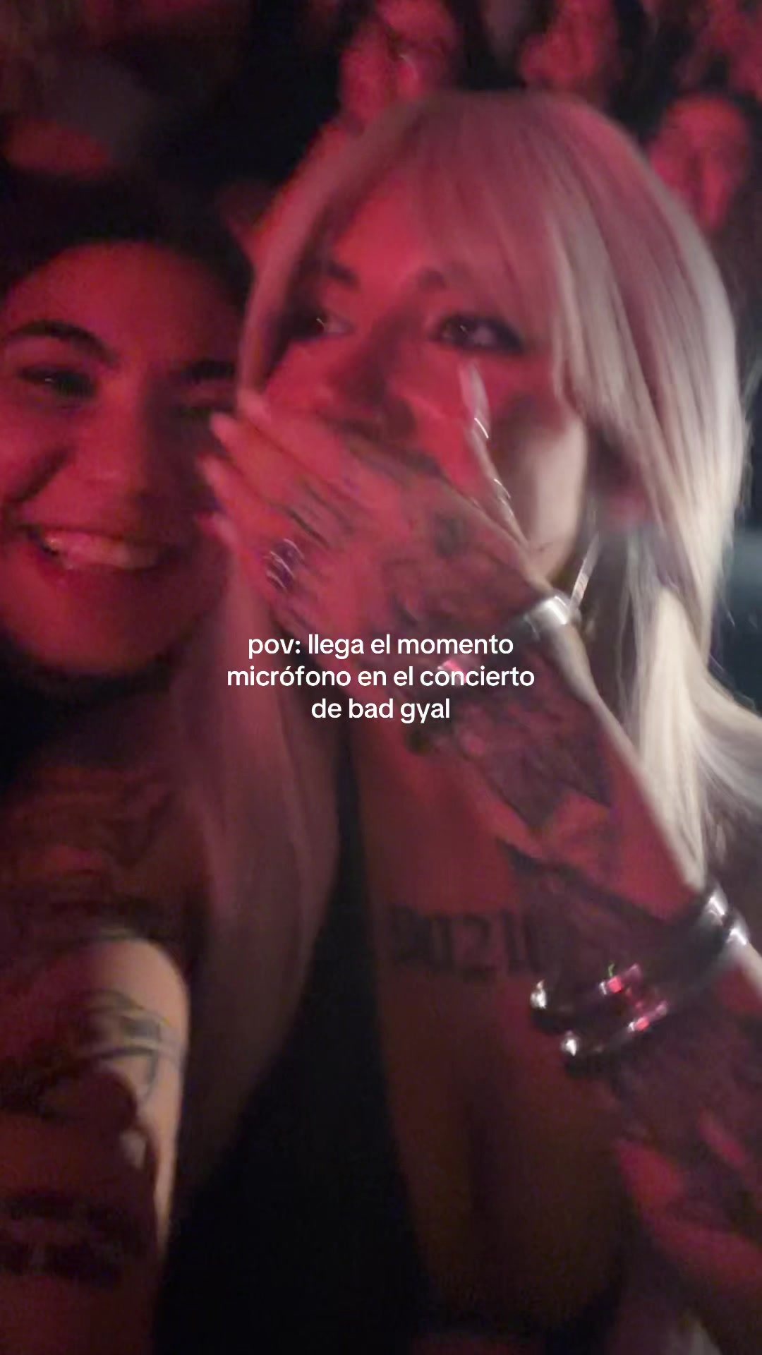 @d3lusi0n4l__