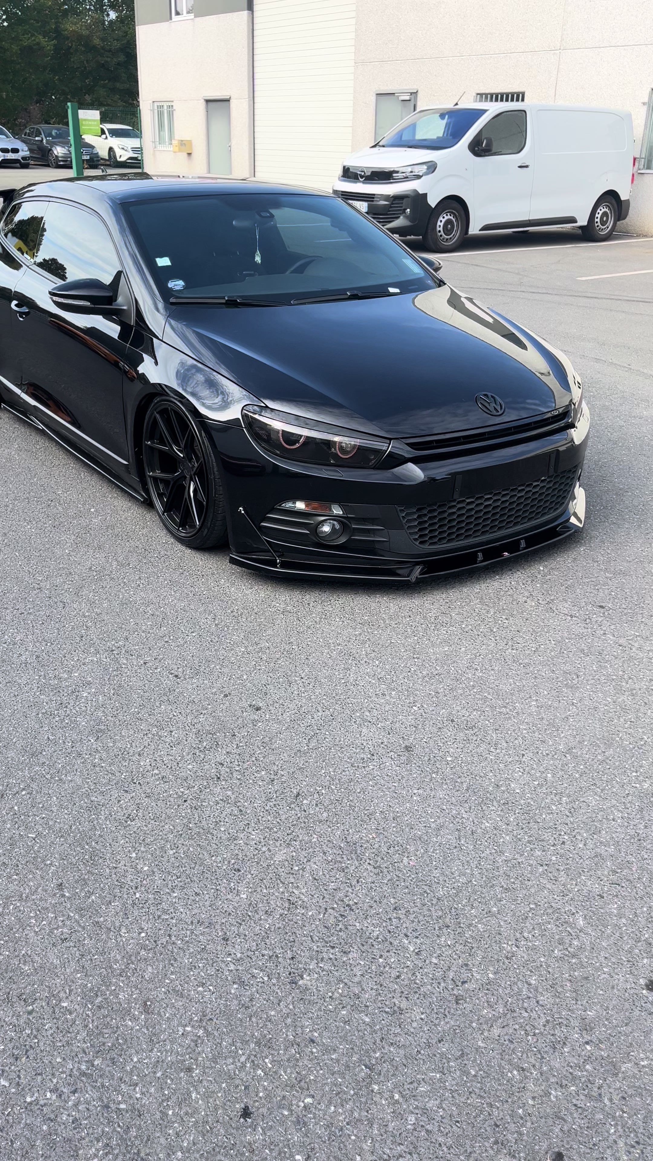@sci_rocco_dark