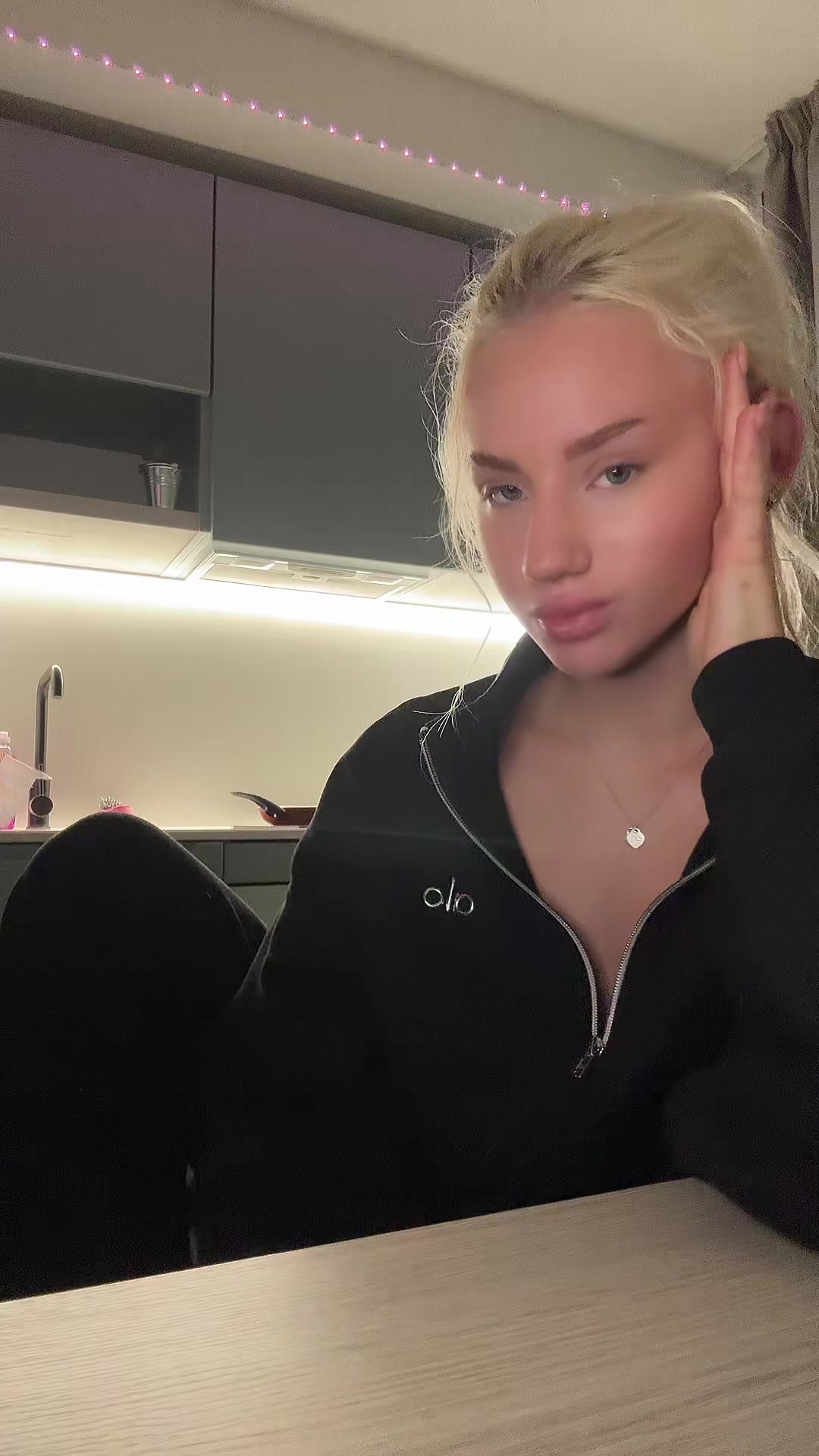 @⊹₊ ⋆
