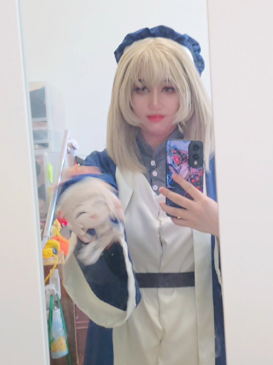 @halogenjuice.cos (IG)