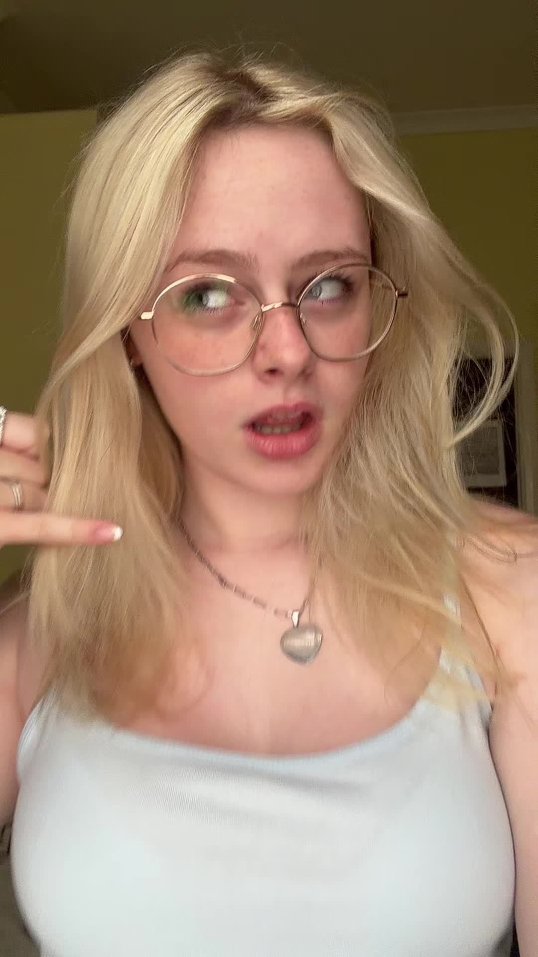 @teeganmustdie