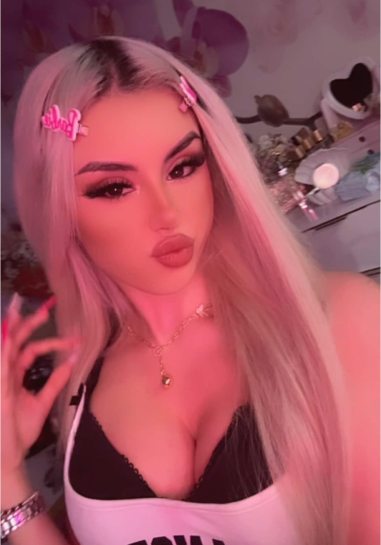 @𝓑𝓮𝓪𝓽𝓻𝓲𝓬𝓮