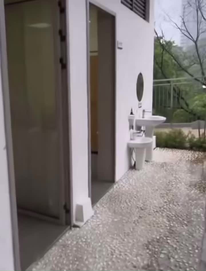 @Hairyballs445