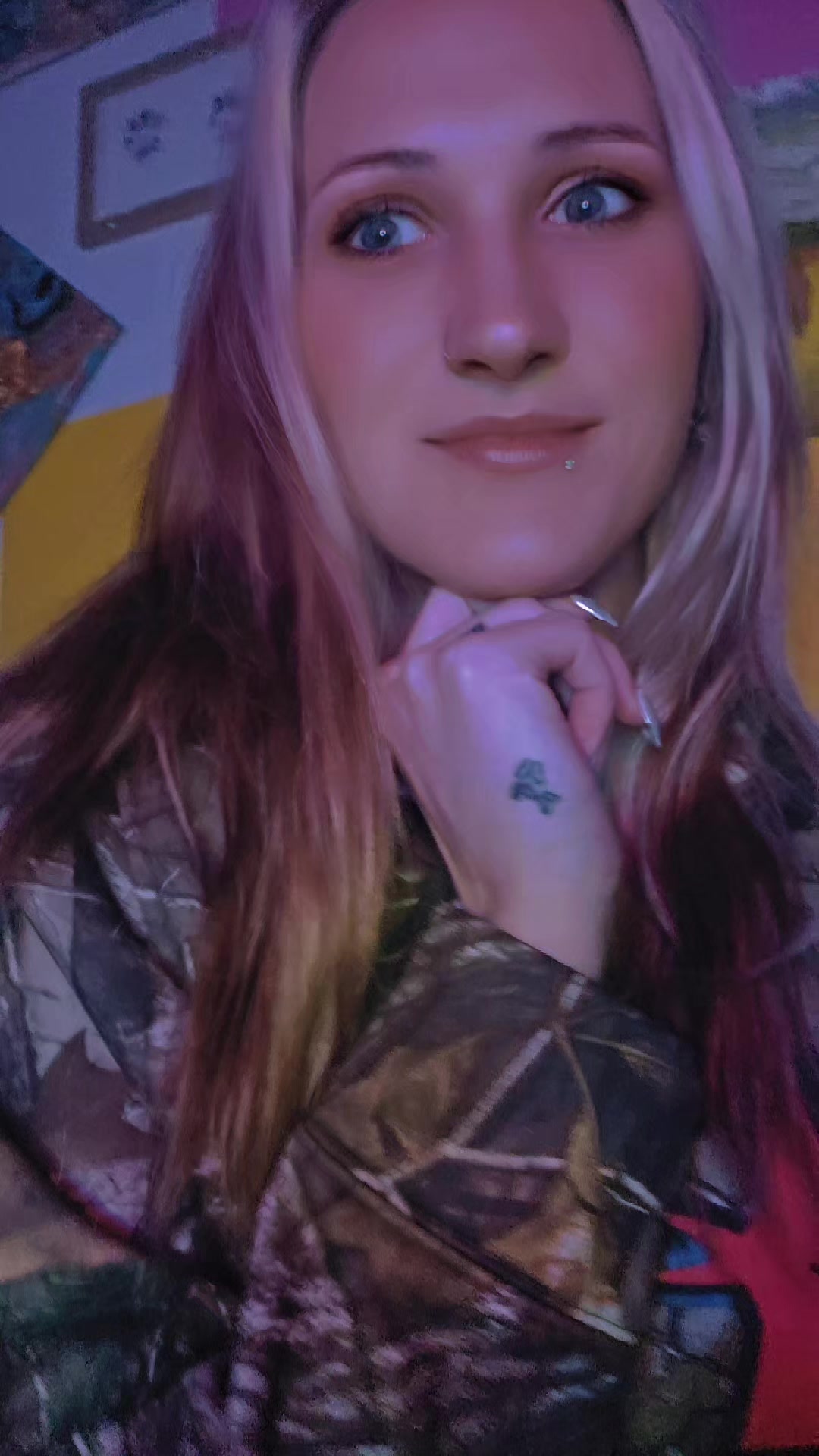 @&hearts;‿&hearts;𝒲𝒽𝒾𝓉𝓃𝑒𝓎🐐🇨🇦🦎💎🦘