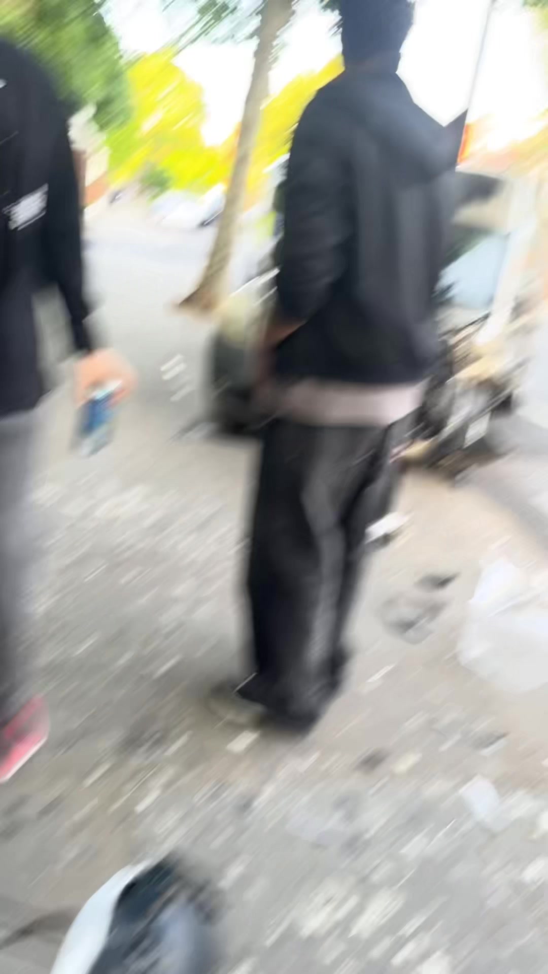 @️