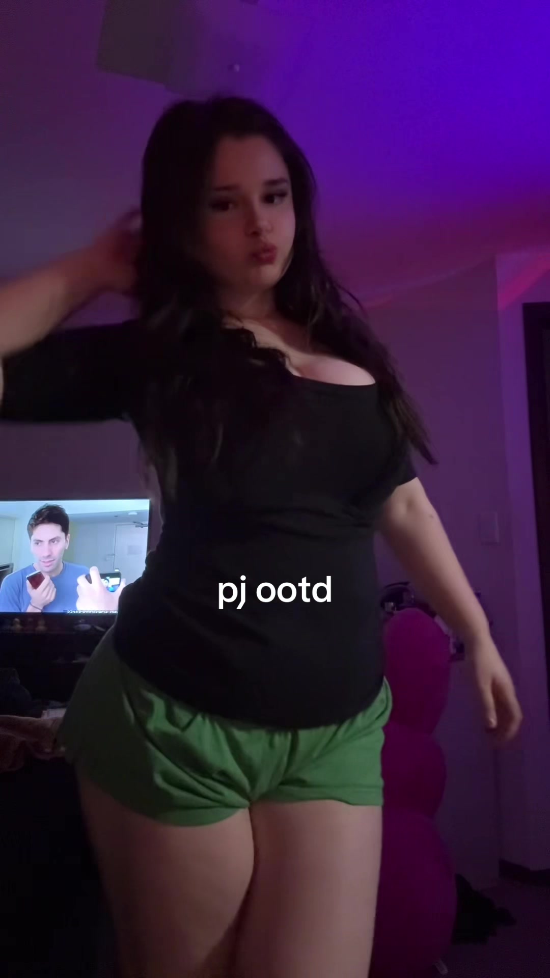 @Ashley Valxo