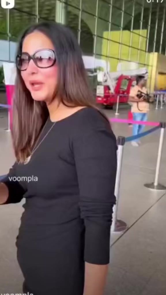 @Hina Khan 💎